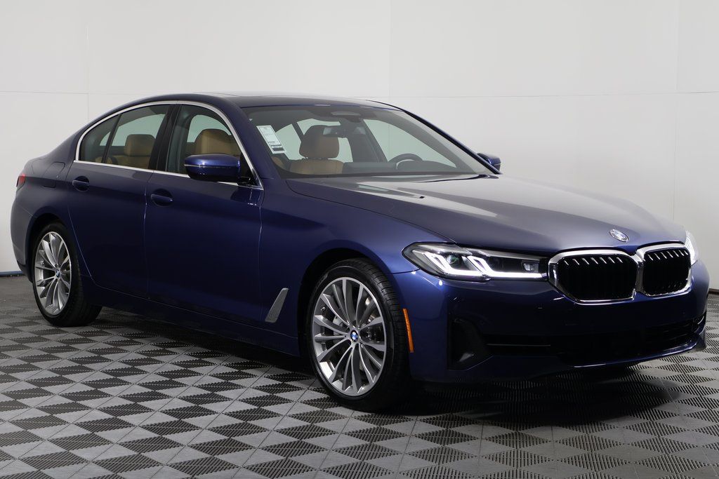 Thumbnail: 2023 BMW 5 Series - 3