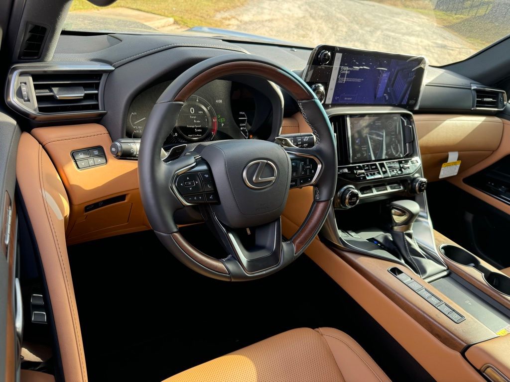 2024 Lexus LX 600 Luxury 3