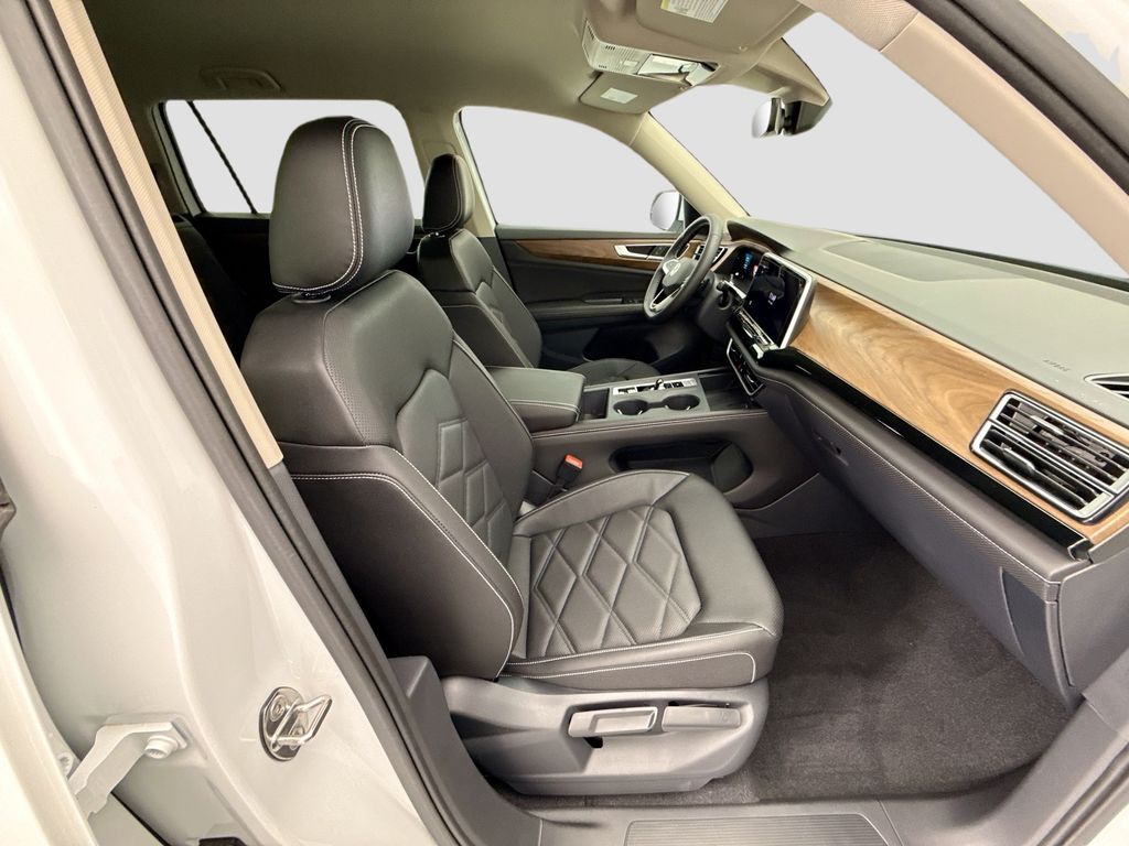 Thumbnail: 2026 Volkswagen Atlas - 18