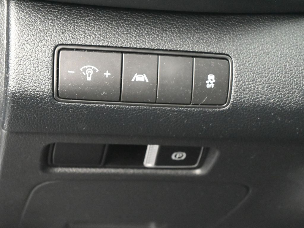 Used 2023 Stormy Blue Hyundai SE image 15