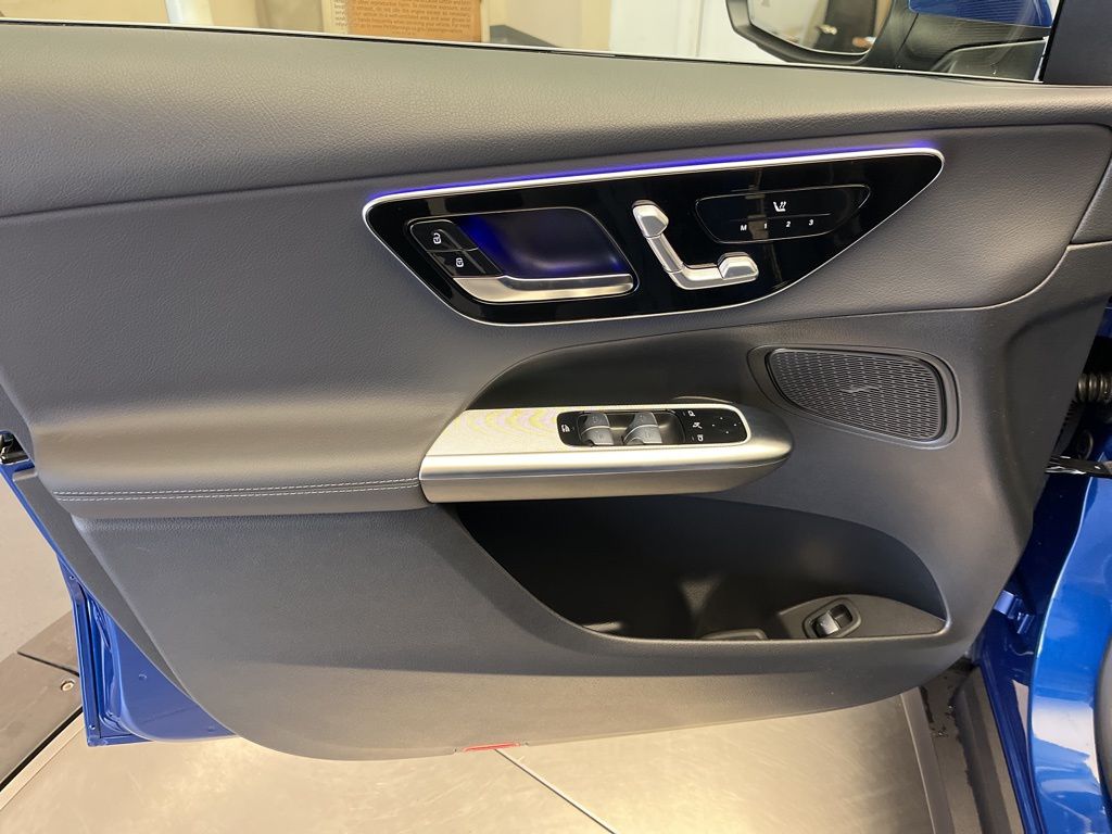 Thumbnail: 2026 Mercedes-Benz GLC - 11