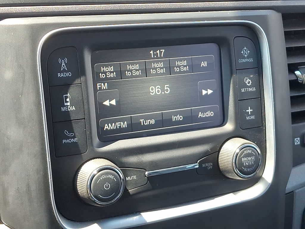 Thumbnail: 2021 RAM 1500 Classic - 16