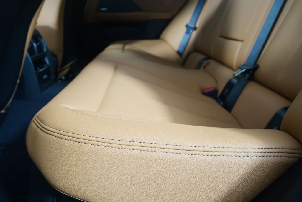 Thumbnail: 2026 BMW i4 - 15