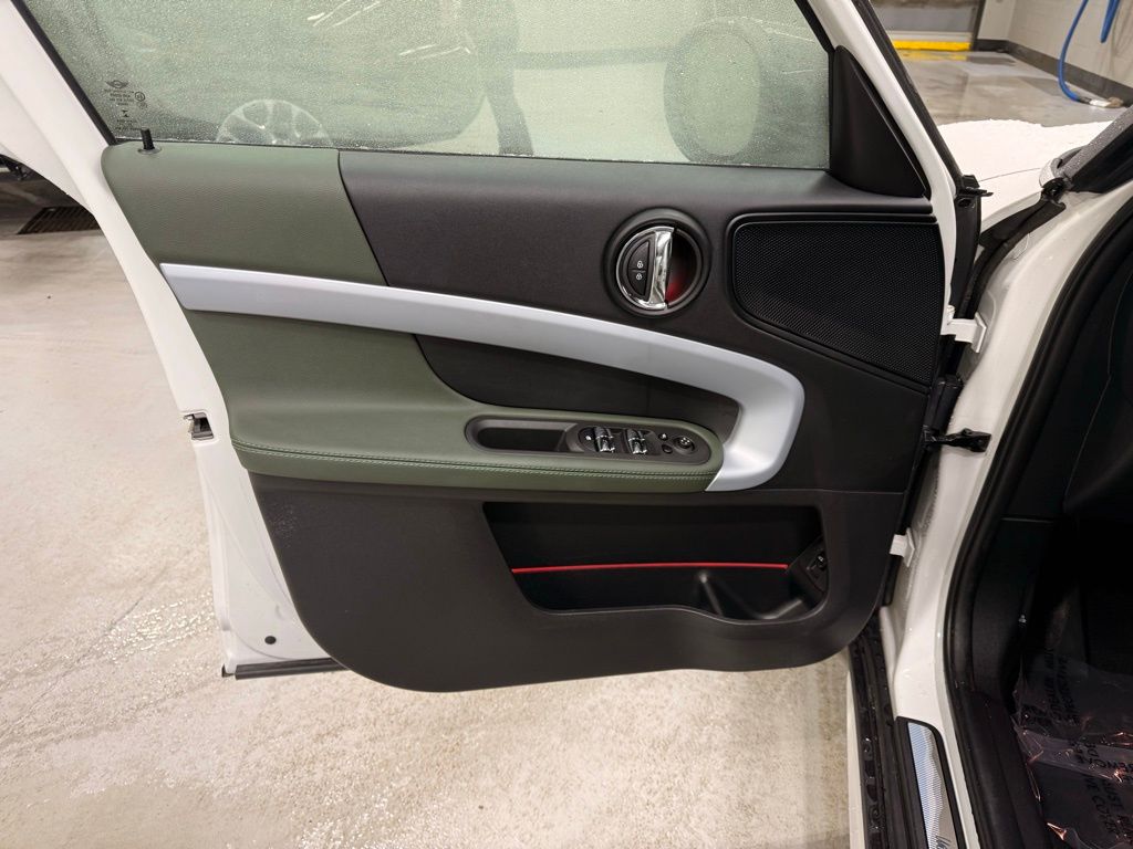 Thumbnail: 2023 MINI Cooper Countryman - 10