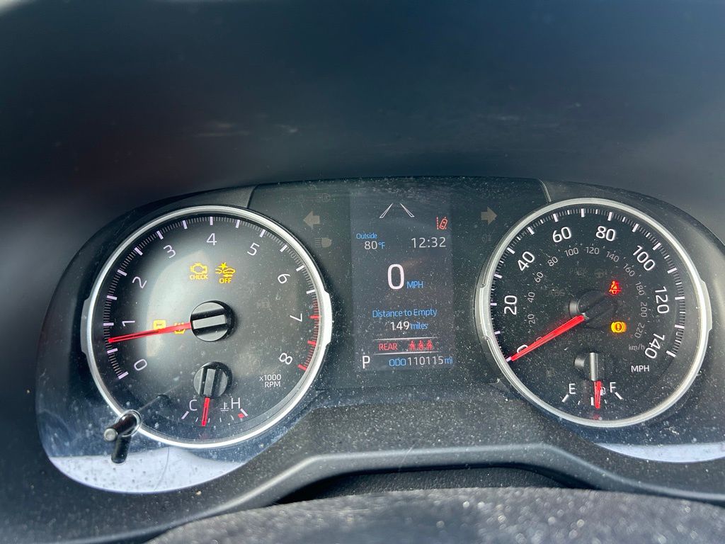 2022 Toyota RAV4 LE 16