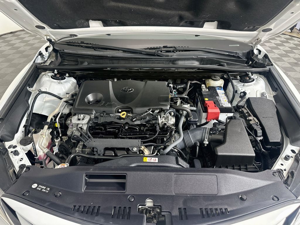 Thumbnail: 2022 Toyota Camry - 28