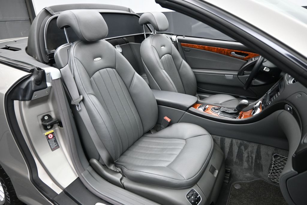 2006 Mercedes-Benz SL 55 AMG 