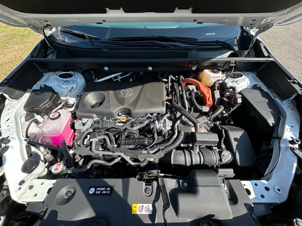 Thumbnail: 2025 Toyota RAV4 - 10