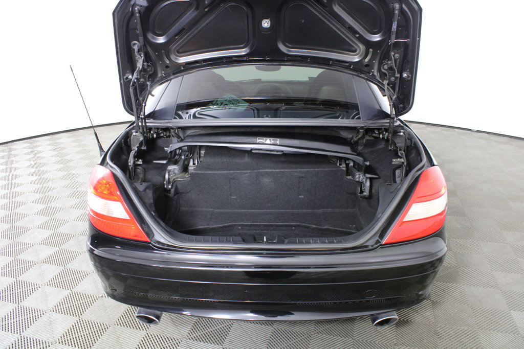 Used 2006 Mercedes-Benz SLK for sale in 