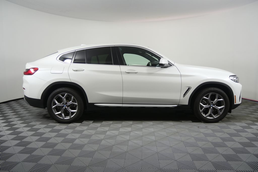 Thumbnail: 2025 BMW X4 - 2