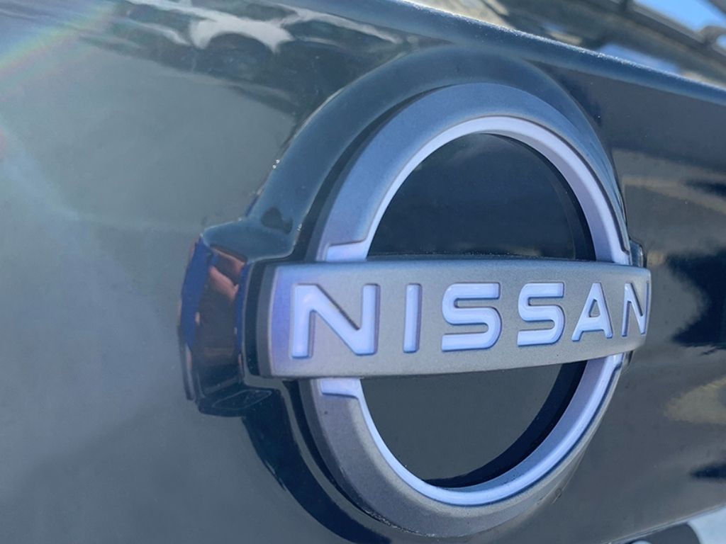 New 2027 White Nissan  image 8