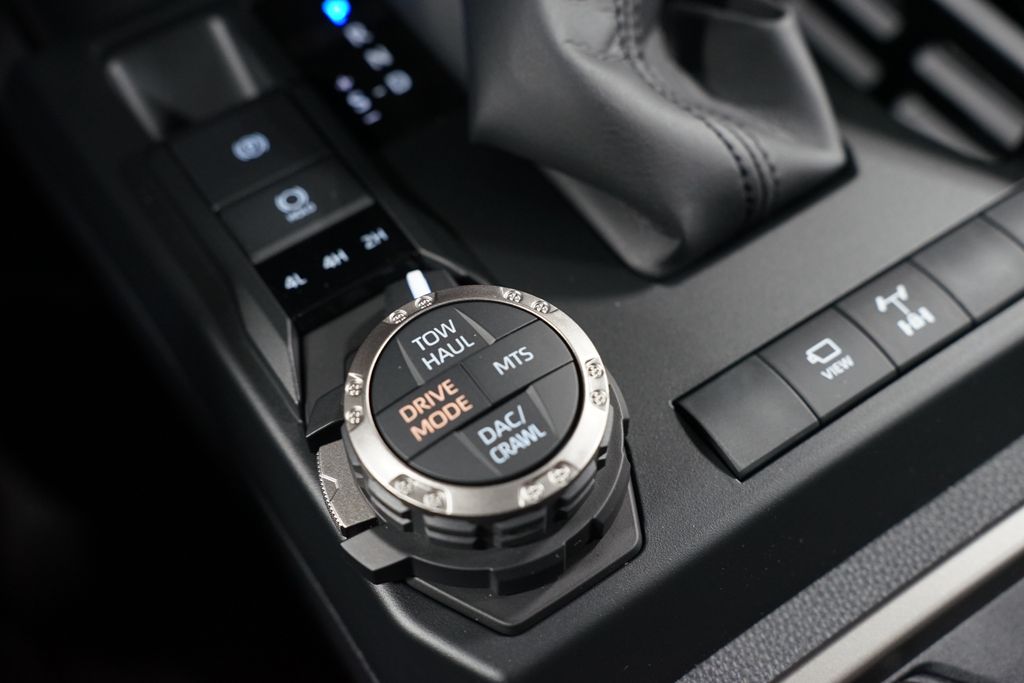 Thumbnail: 2026 Toyota 4Runner - 25