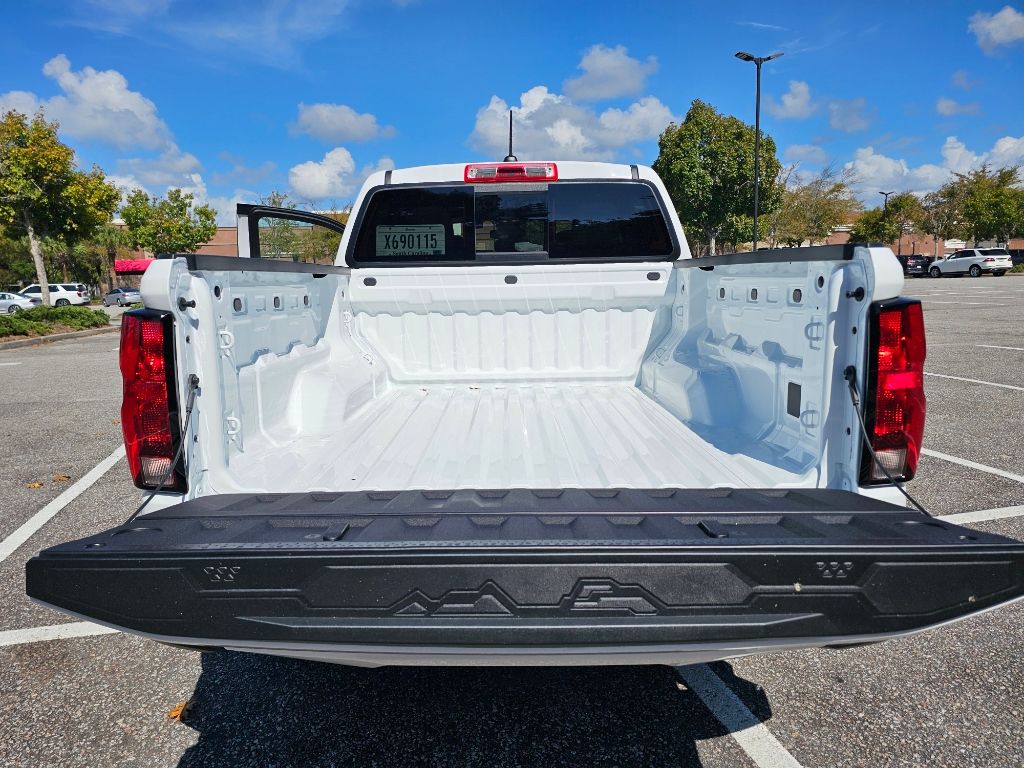 2024 Chevrolet Colorado LT 22