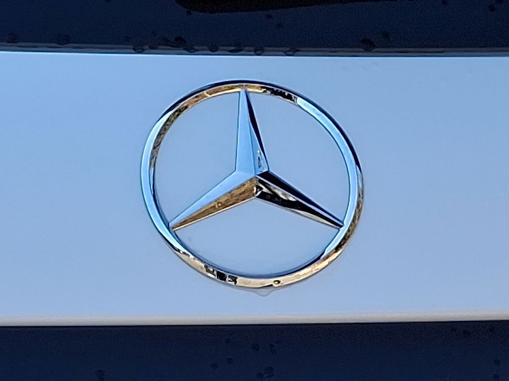 Thumbnail: 2025 Mercedes-Benz GLC - 19