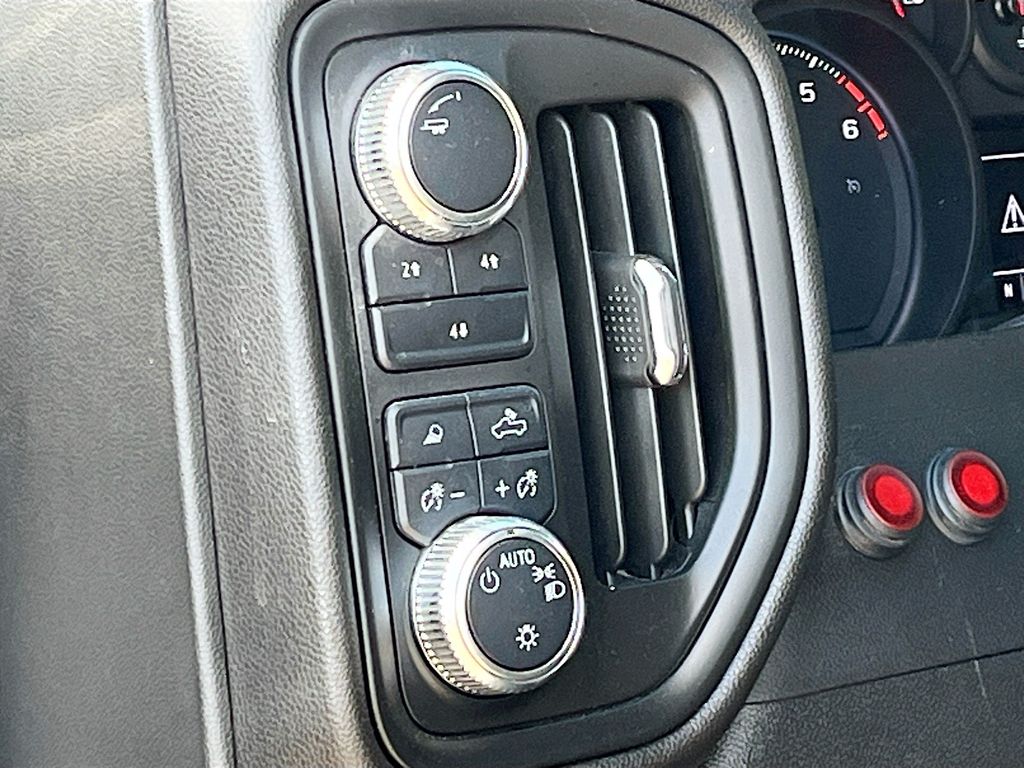 2025 GMC Sierra 2500HD Pro - 9