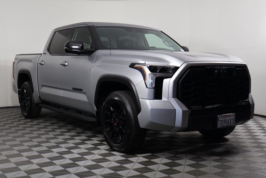 Thumbnail: 2024 Toyota Tundra - 3