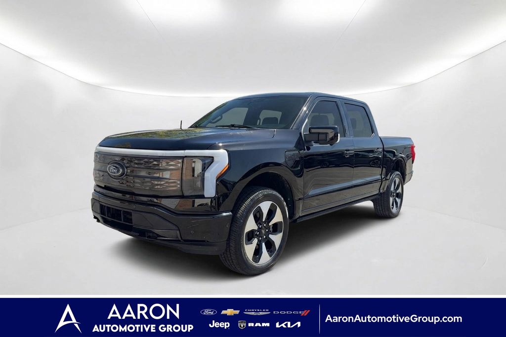 2023 Ford F-150 Lightning Platinum SuperCrew AWD