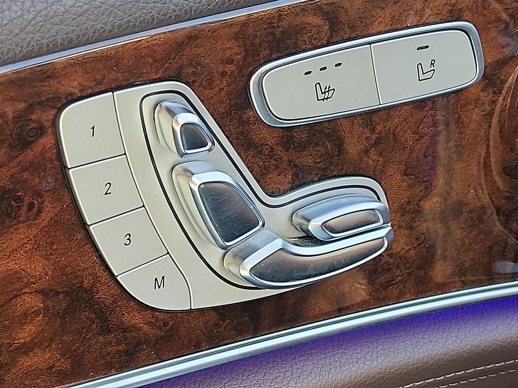 Thumbnail: 2019 Mercedes-Benz E-Class - 23