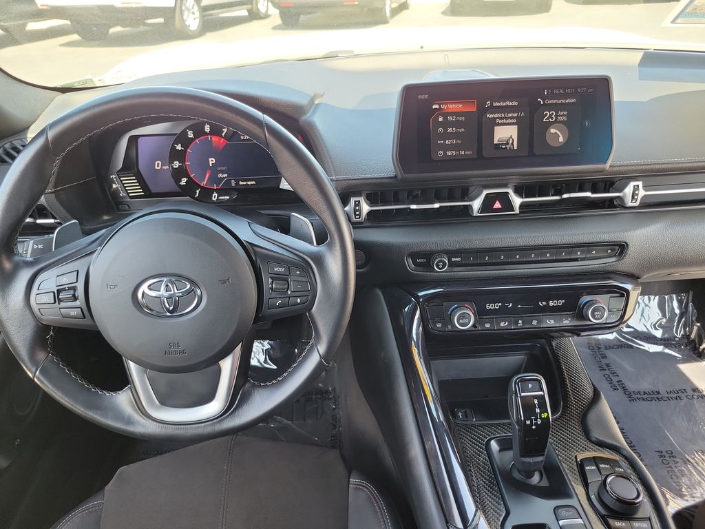 View vehicle photo 4