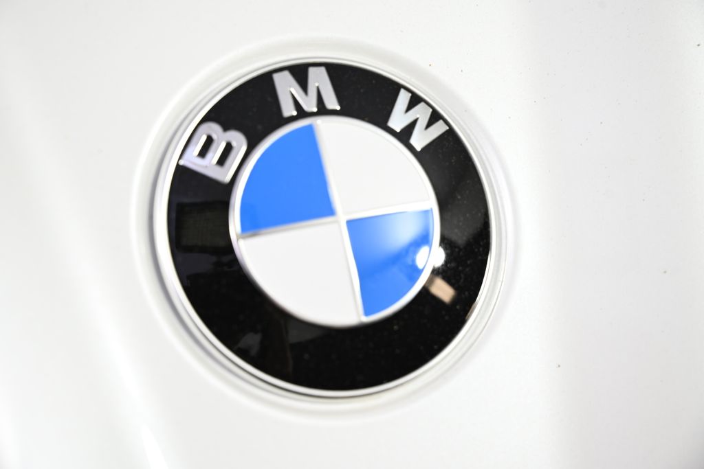 Thumbnail: 2025 BMW X2 - 13