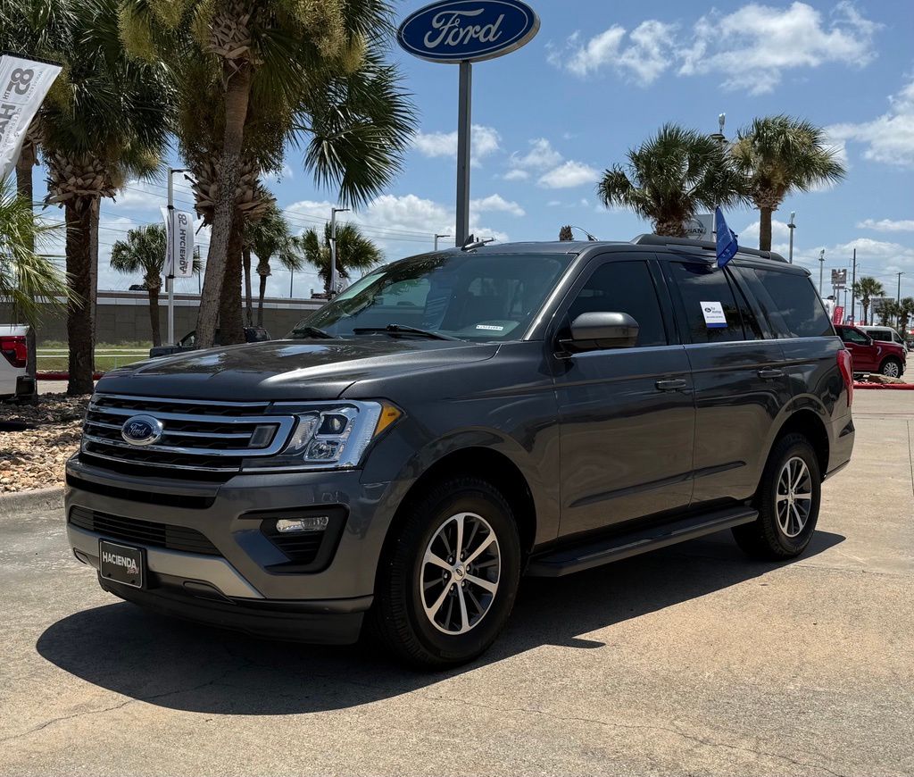 2020 Ford Expedition XLT RWD   