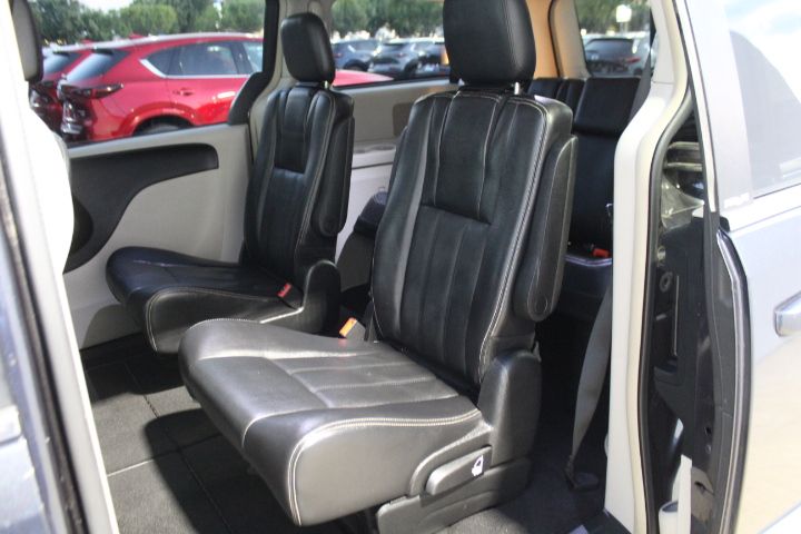 Used Car 2013 Chrysler Town & Country  Sports Van Touring Front Wheel Drive For Sale Under $10,000 In Georgetown, Texas