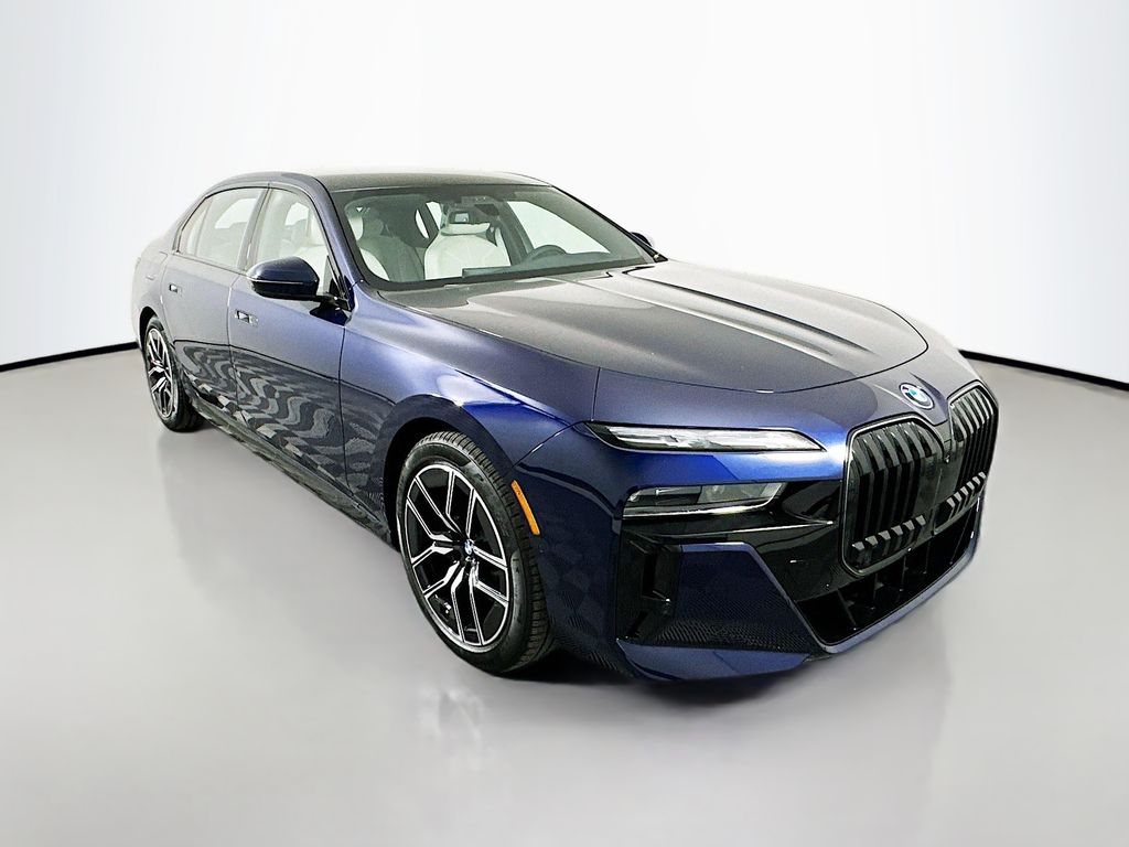 Thumbnail: 2026 BMW 7 Series - 3