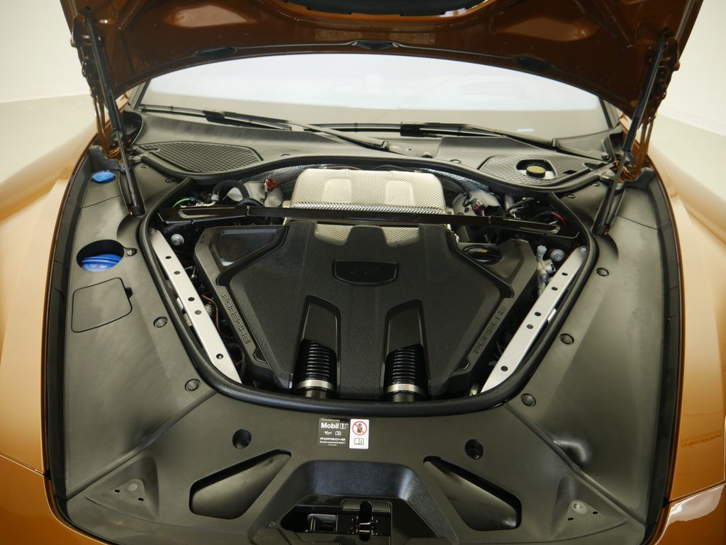 Thumbnail: 2025 Porsche Panamera - 12