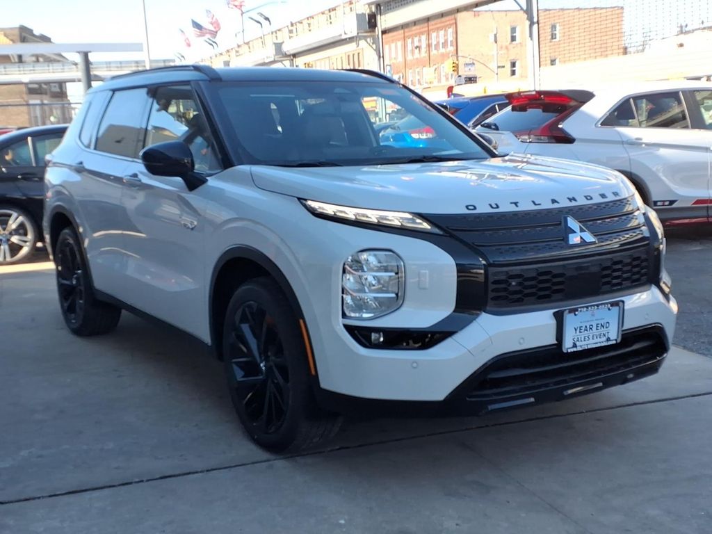 2025 Mitsubishi Outlander PHEV SEL Black Edition
