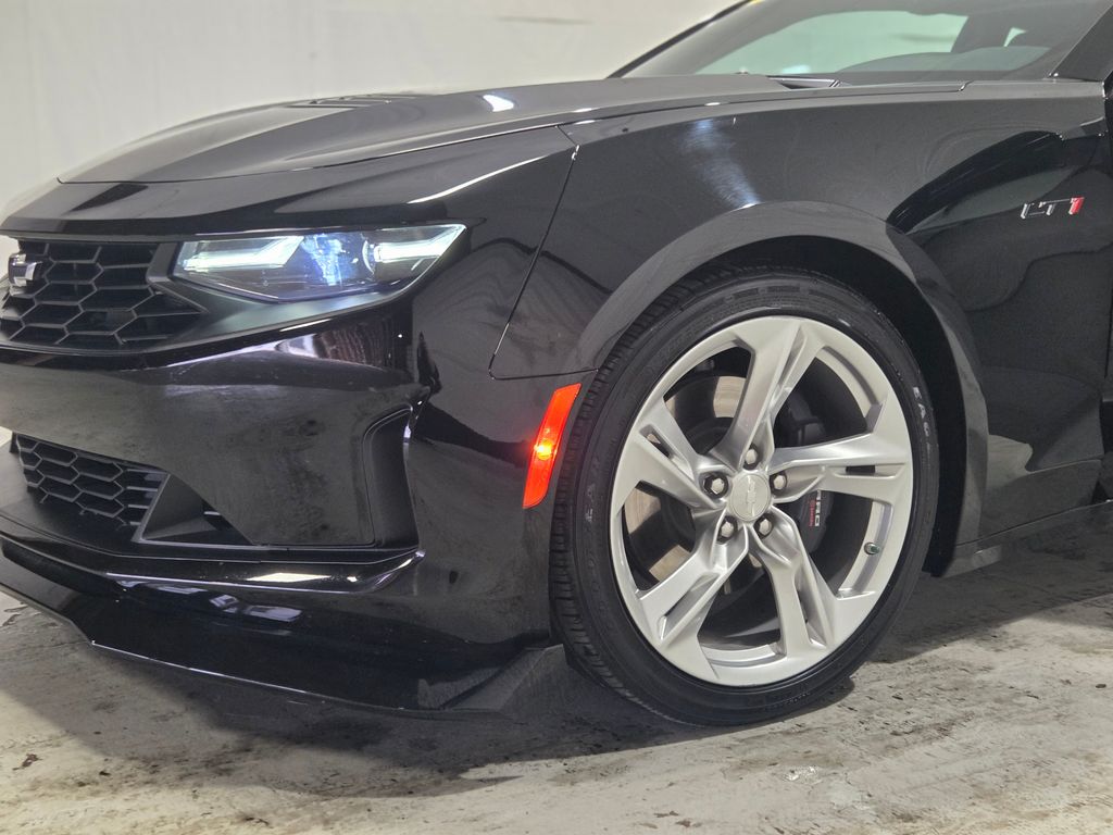 2023 Chevrolet Camaro LT1 photo