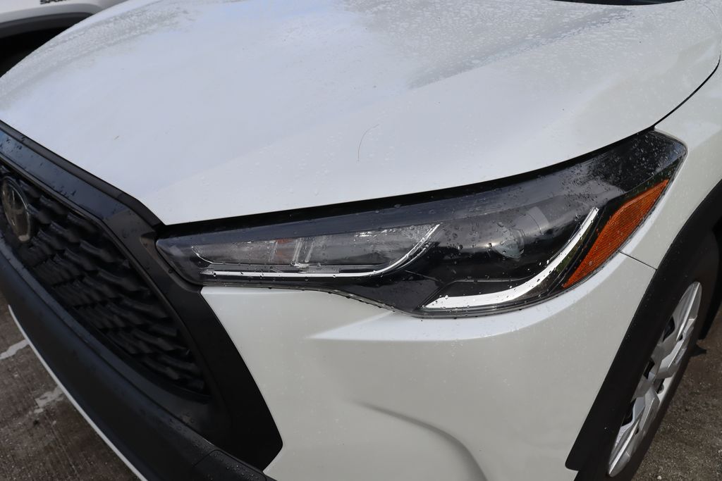 Thumbnail: 2023 Toyota Corolla Cross - 3