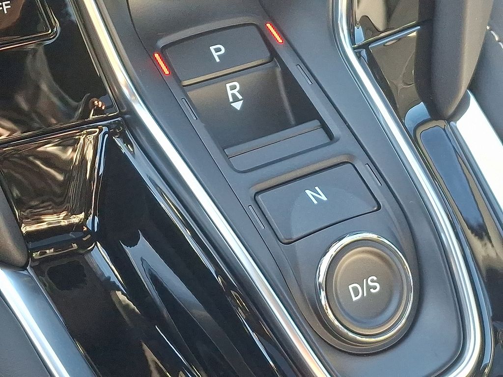 Thumbnail: 2025 Acura RDX - 8
