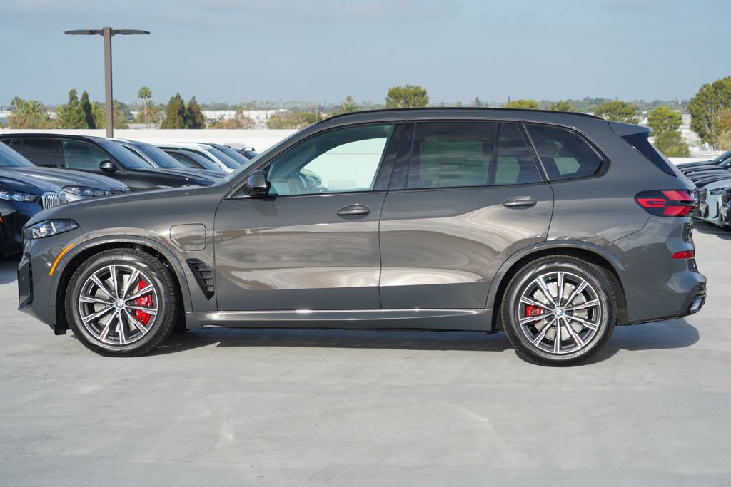 Thumbnail: 2026 BMW X5 - 4