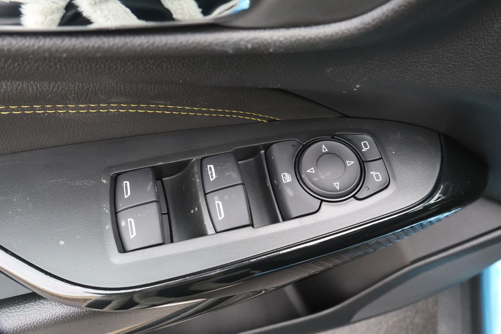 Thumbnail: 2026 Chevrolet Trax - 17