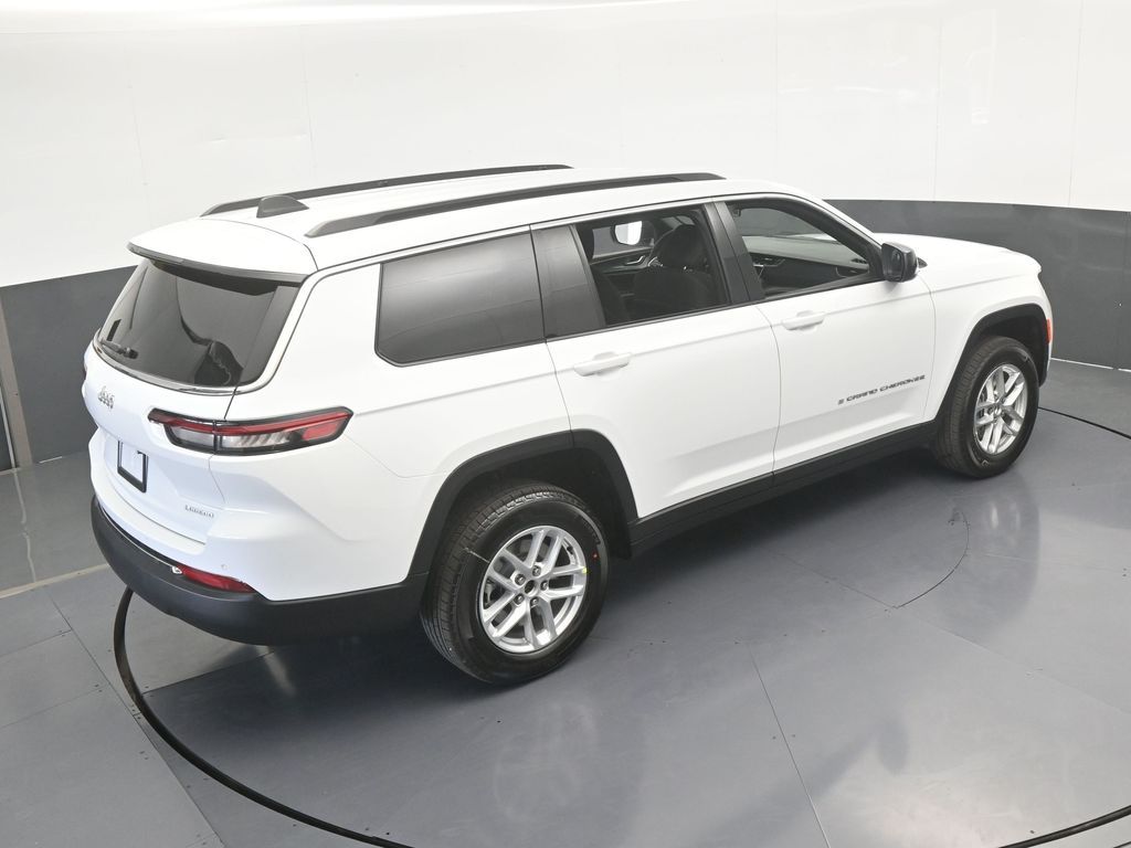 New 2026 Bright White Clearcoat Jeep Laredo image 47