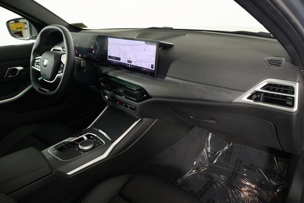 Thumbnail: 2025 BMW 3 Series - 9