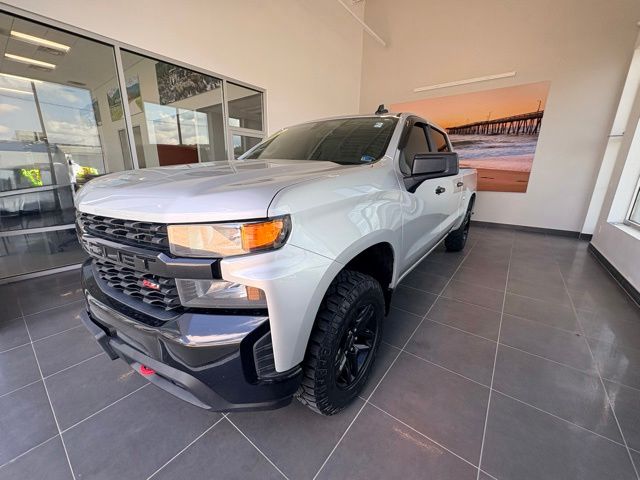 Silver Ice Metallic 2019 Chevrolet Silverado 1500 Custom Trail Boss Crew Cab 4WD Pickup Truck Four-Wheel Drive 6-Speed Automatic Overdrive