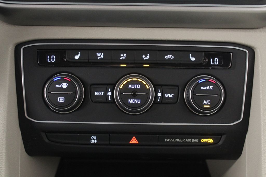 Thumbnail: 2018 Volkswagen Atlas - 14
