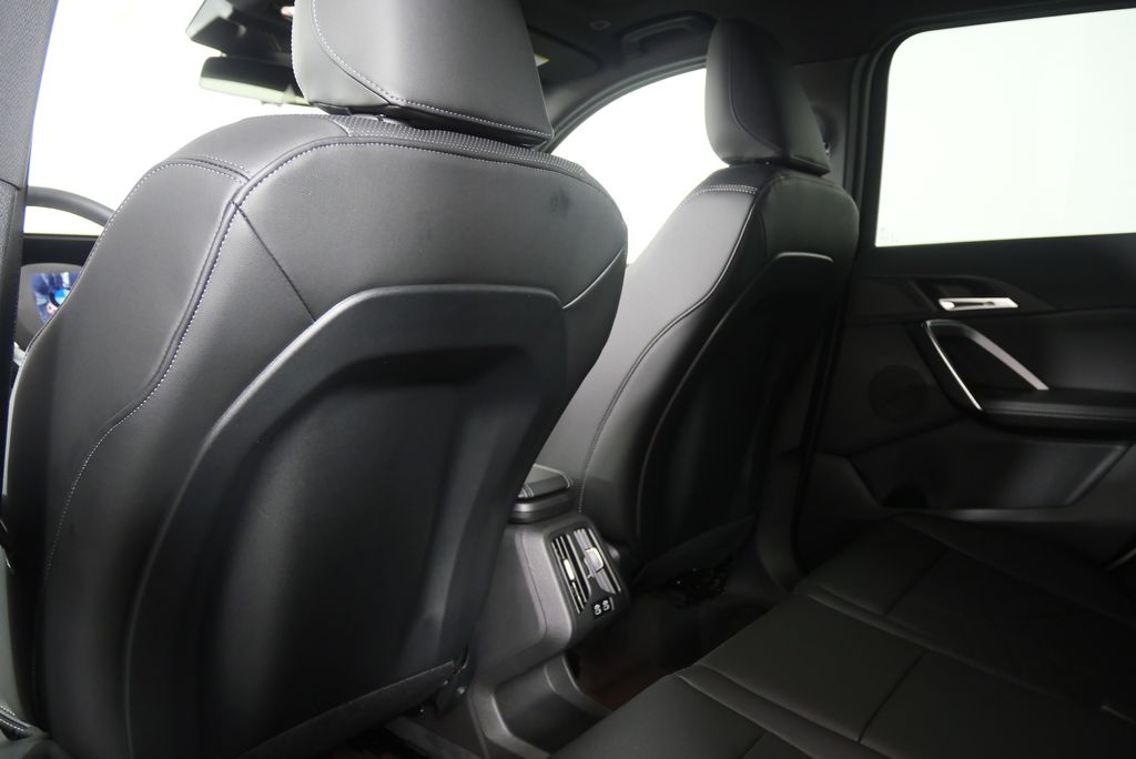 Thumbnail: 2025 BMW X1 - 16