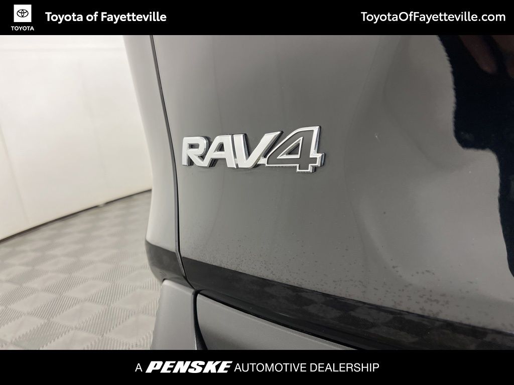 Thumbnail: 2025 Toyota RAV4 - 18