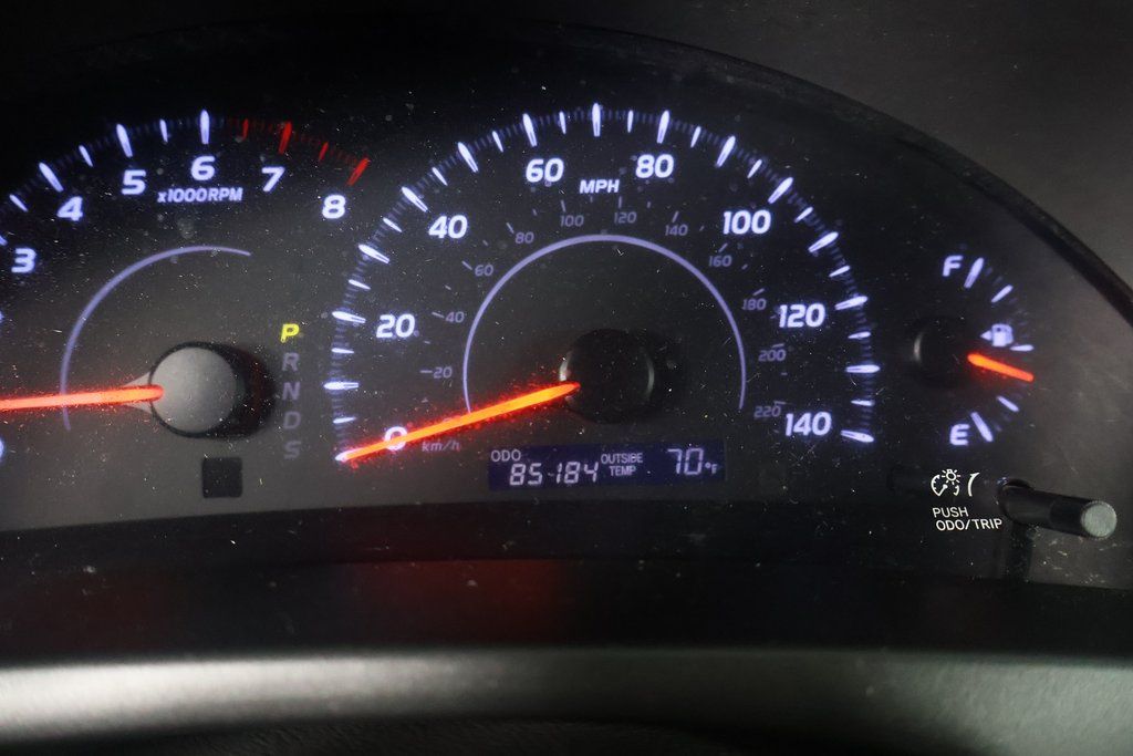2011 Toyota Camry LE 17