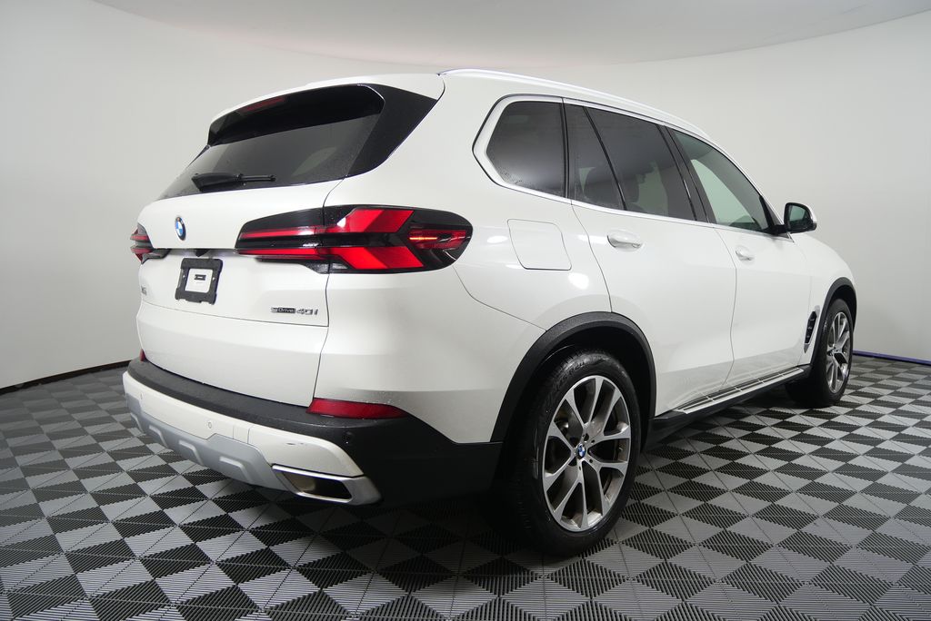 Thumbnail: 2024 BMW X5 - 3