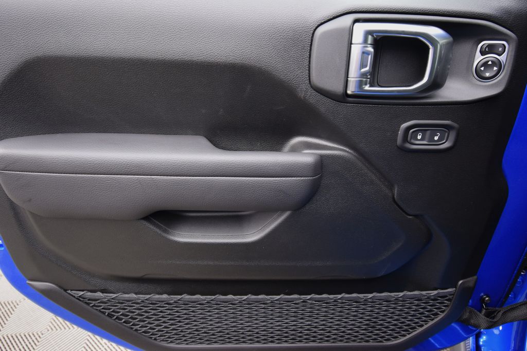 new 2026 Jeep Gladiator car, priced at $45,944