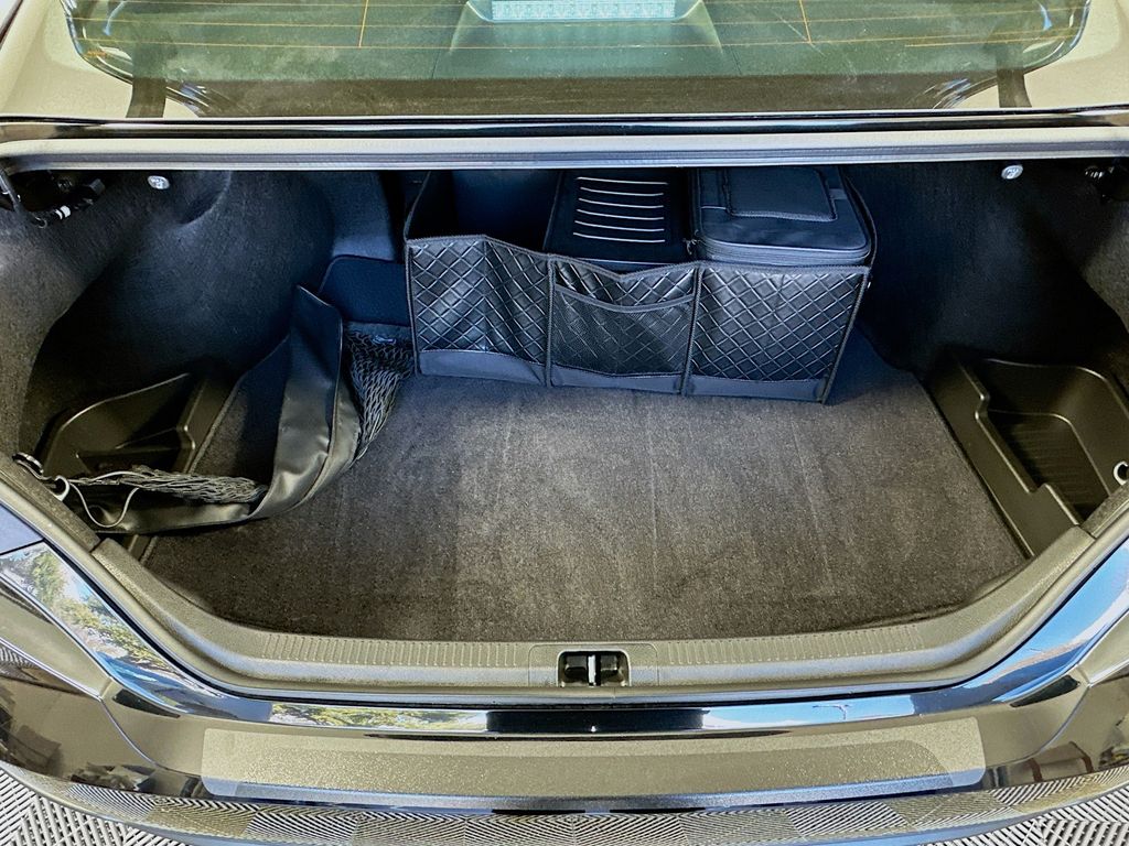 Thumbnail: 2025 Toyota Camry - 25