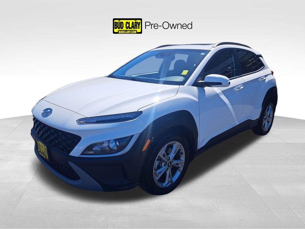 Lunar White 2022 Hyundai Kona SEL AWD SUV / Crossover All-Wheel Drive Continuously Variable Transmission