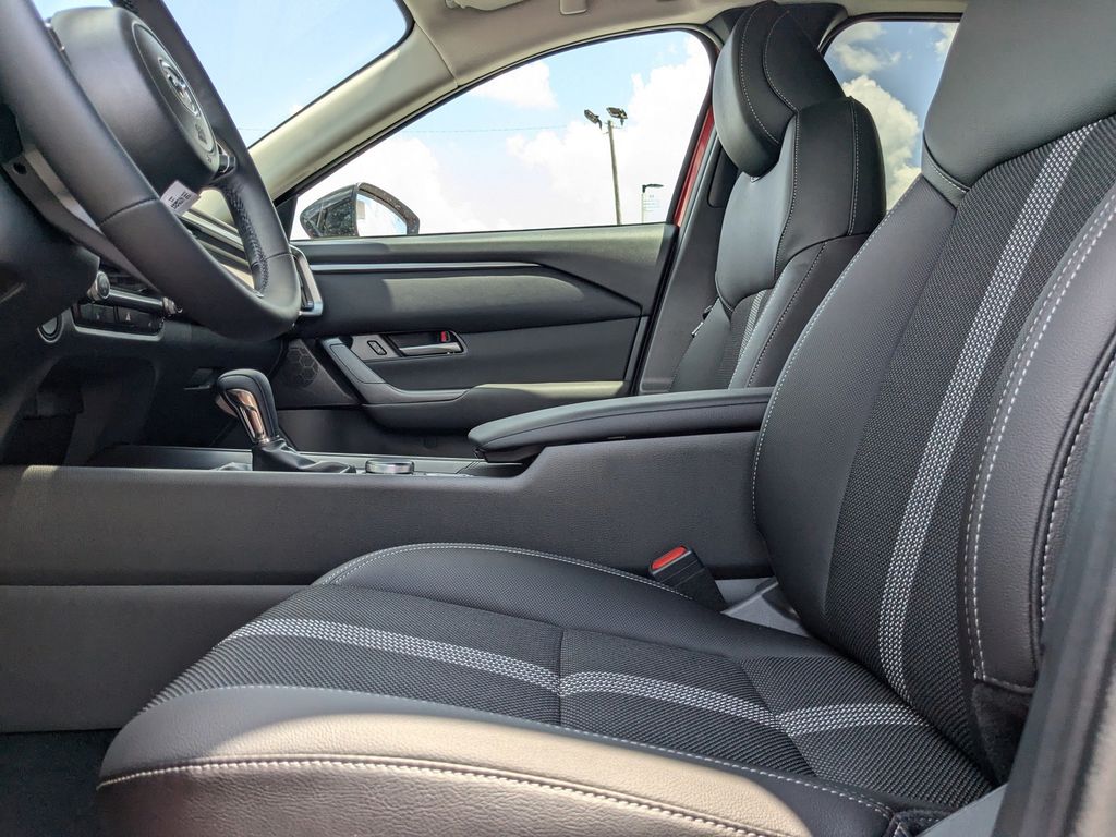 2025 Mazda CX-50 2.5 S Preferred