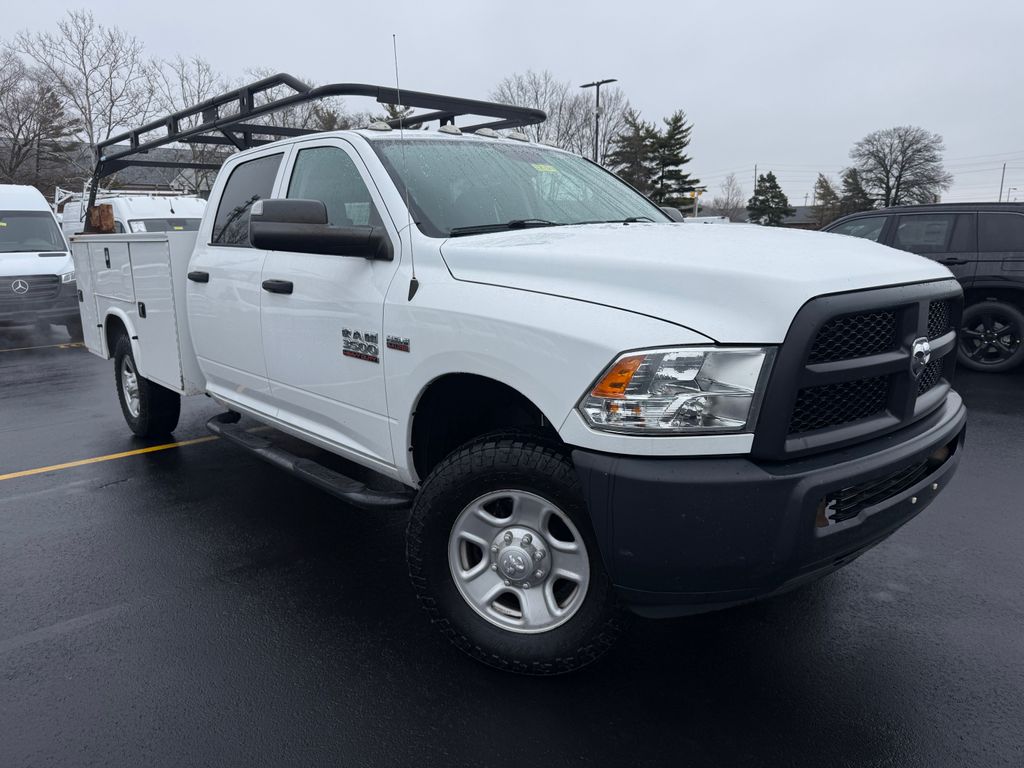 2018 RAM 3500 Chassis Tradesman Crew Cab 10000 GVWR RWD