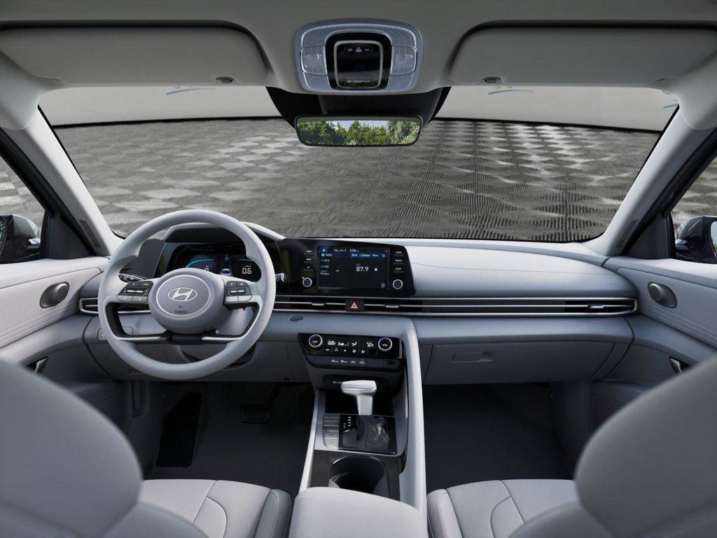 2026 Hyundai Elantra Hybrid — photo 11