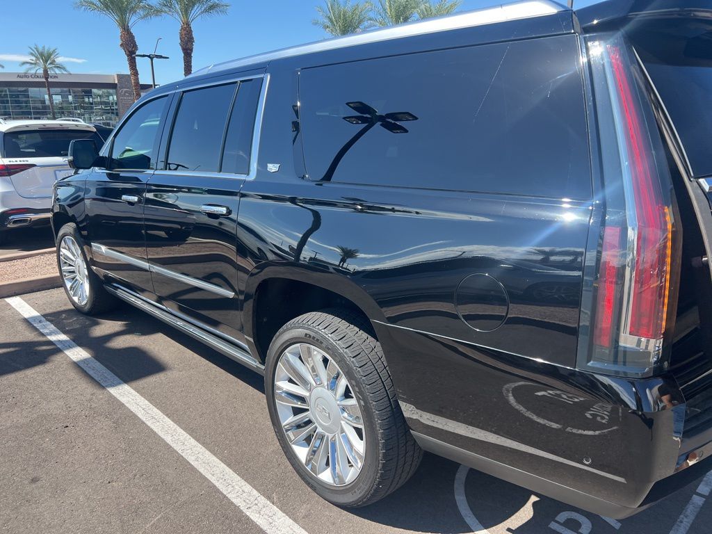 Thumbnail: 2019 Cadillac Escalade - 5