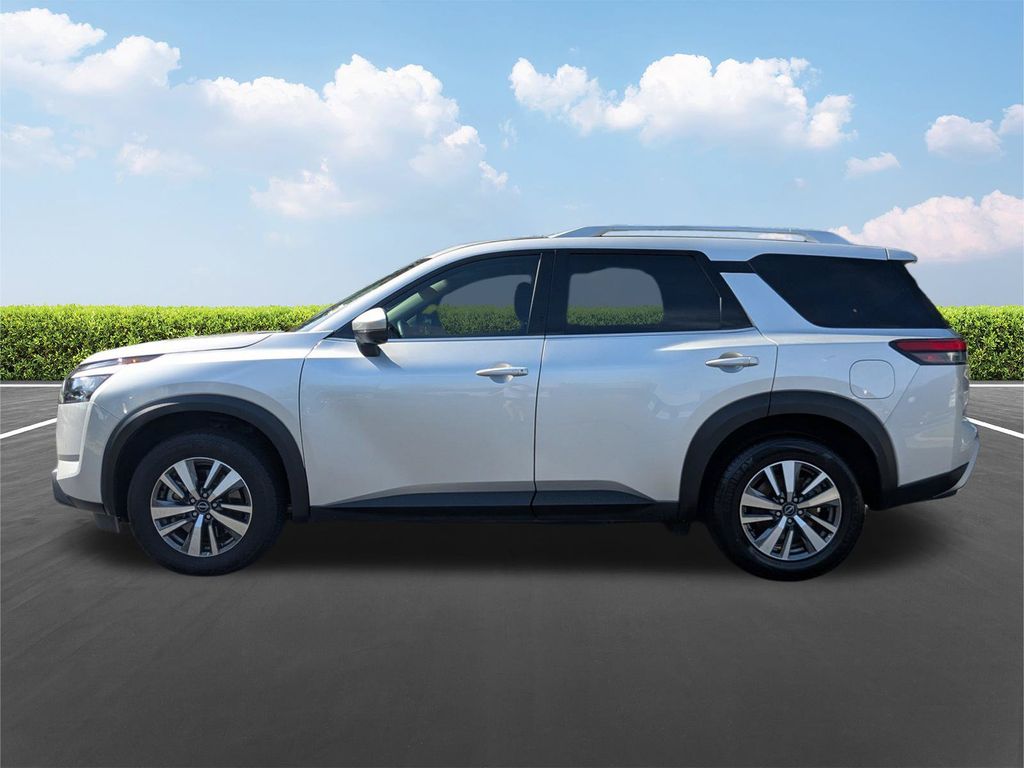Used 2025 Nissan Pathfinder SUV